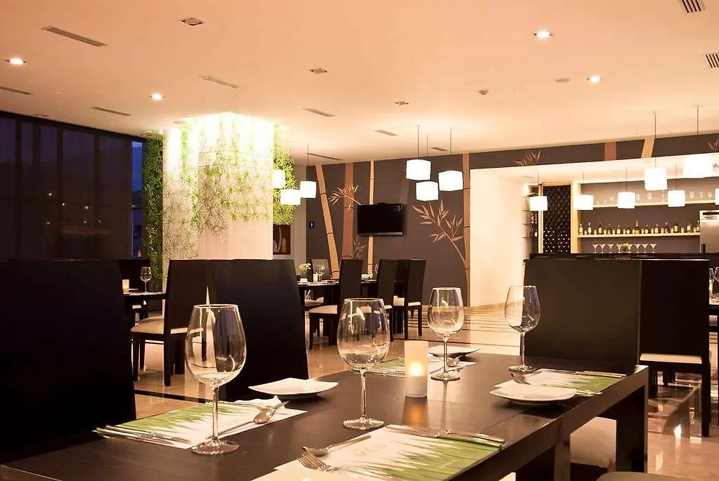 Tryp By Wyndham Medellin Hotel